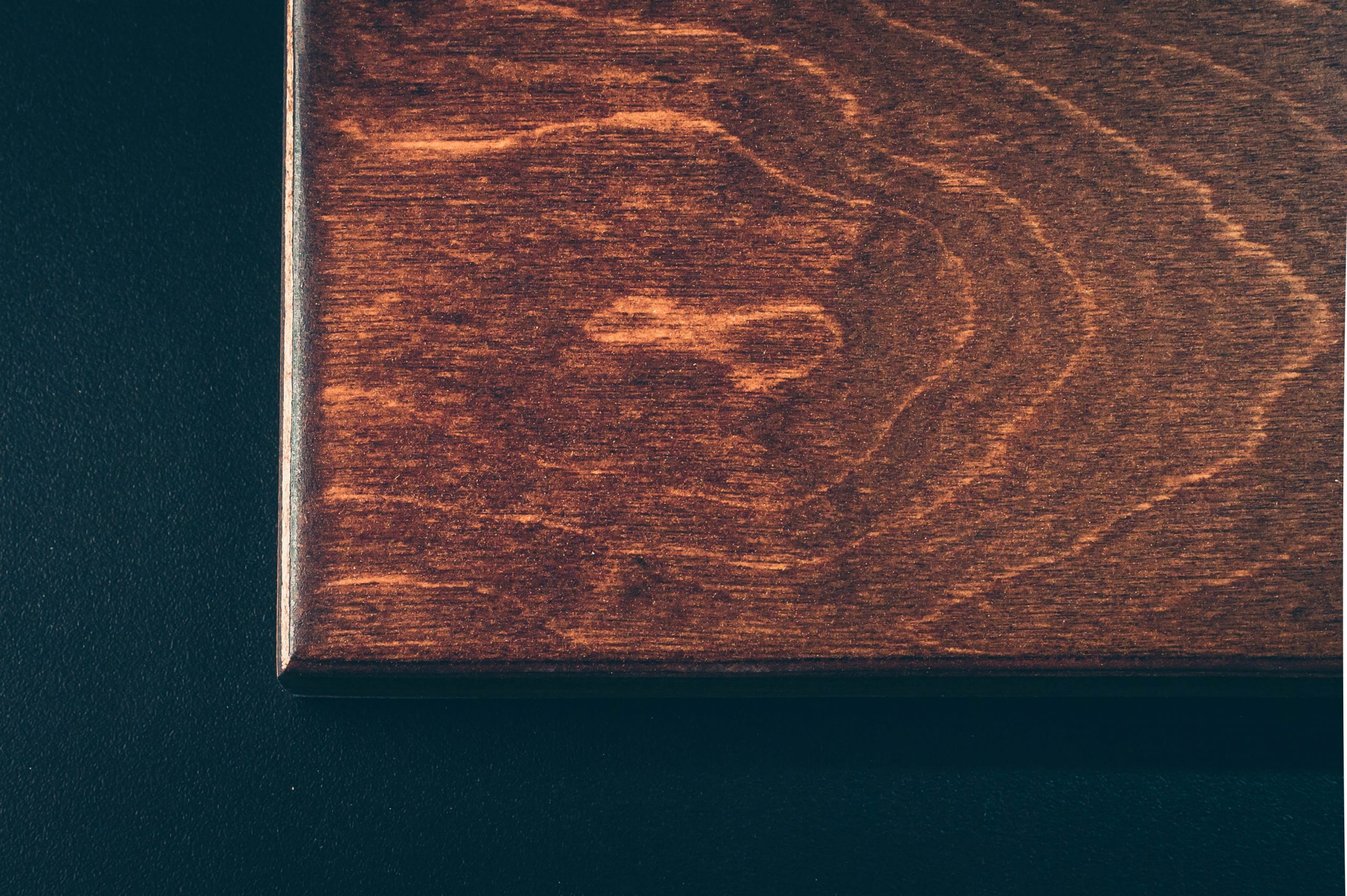 brown-wooden-board-1051341